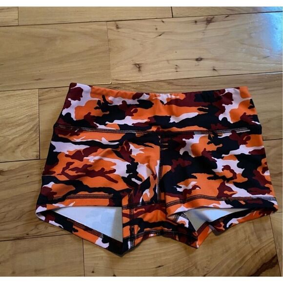 Fleo tangerine camo OG shorts size small excellent condition - Picture 4 of 4